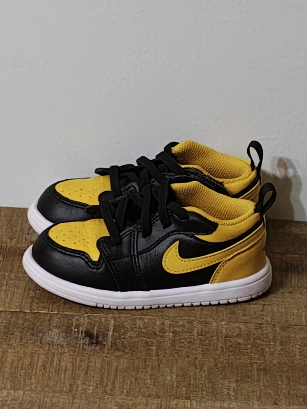 Jordan 1 Low ALT 'Black/Yellow Ochre' (TD) Toddler Size 8c